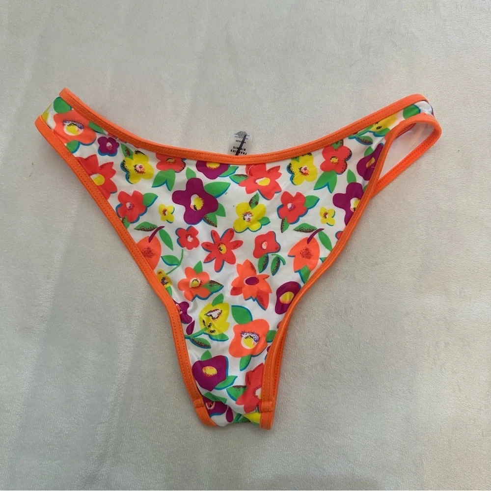 New! Frankie's Bikinis French Flowers Dove Classic Bikini Bottom 51880